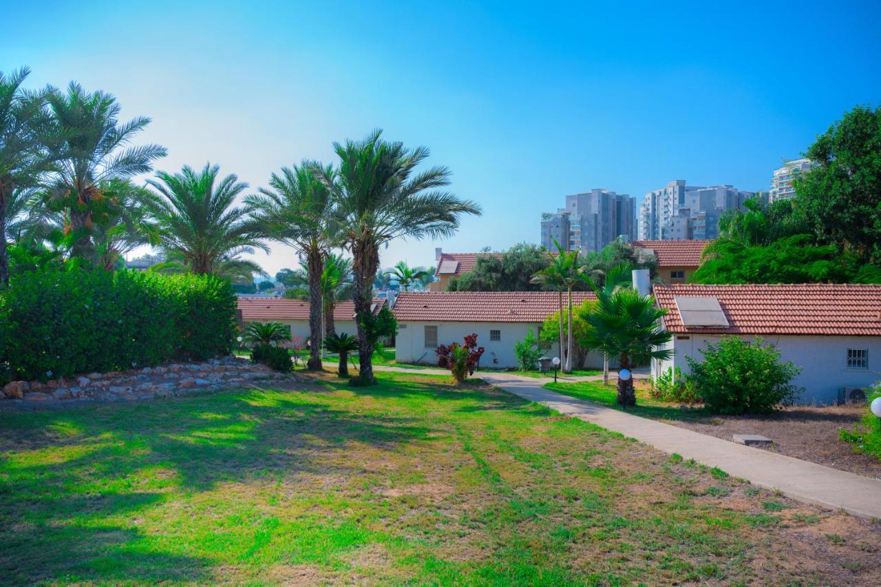 Agamim Hotel Ashkelon Ngoại thất bức ảnh
